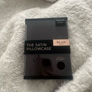 Kitsch Satin Pillowcase - Sleek Black